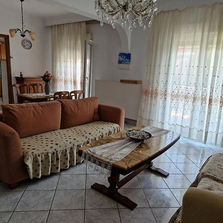 Haus Sofi Hotell Pefkari Exteriör bild