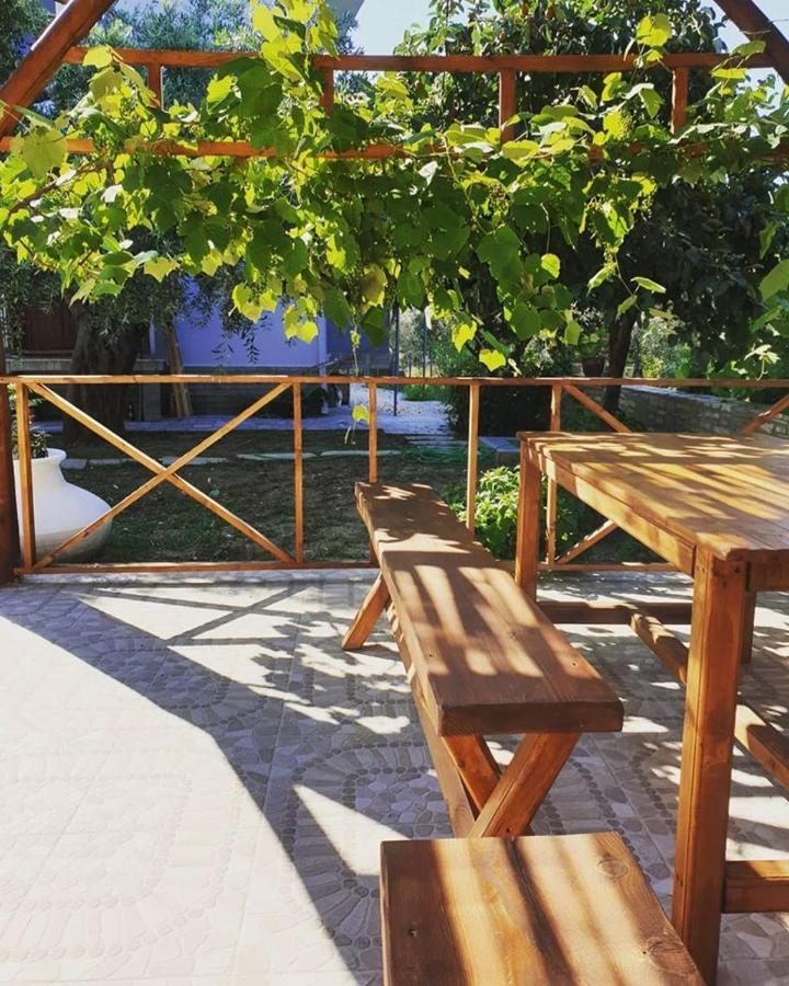 Haus Sofi Hotell Pefkari Exteriör bild