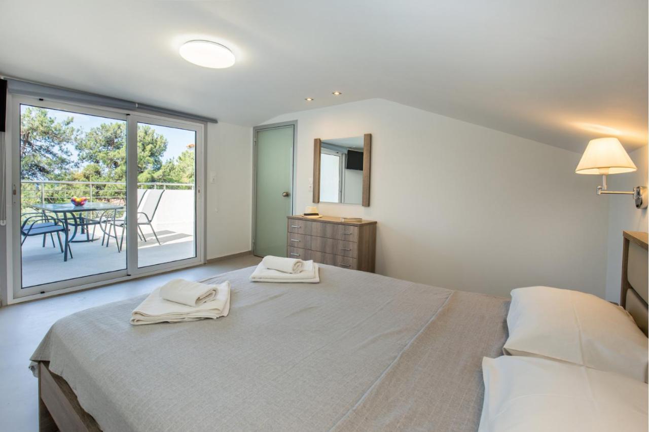 Haus Sofi Hotell Pefkari Exteriör bild