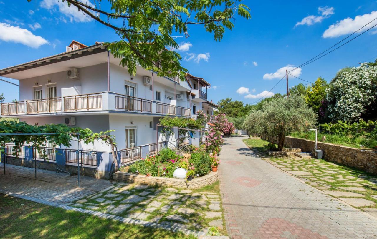 Haus Sofi Hotell Pefkari Exteriör bild