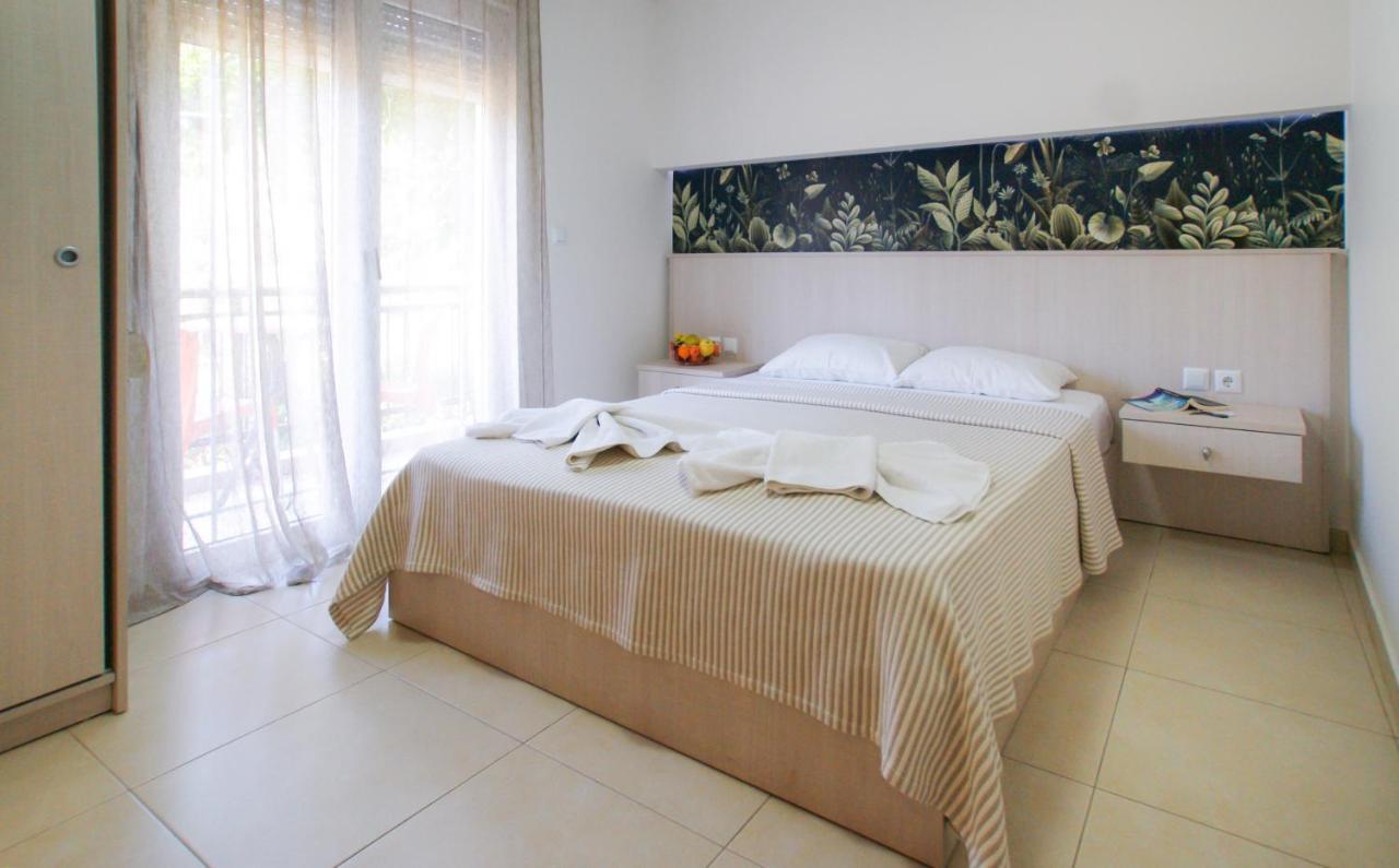 Haus Sofi Hotell Pefkari Exteriör bild