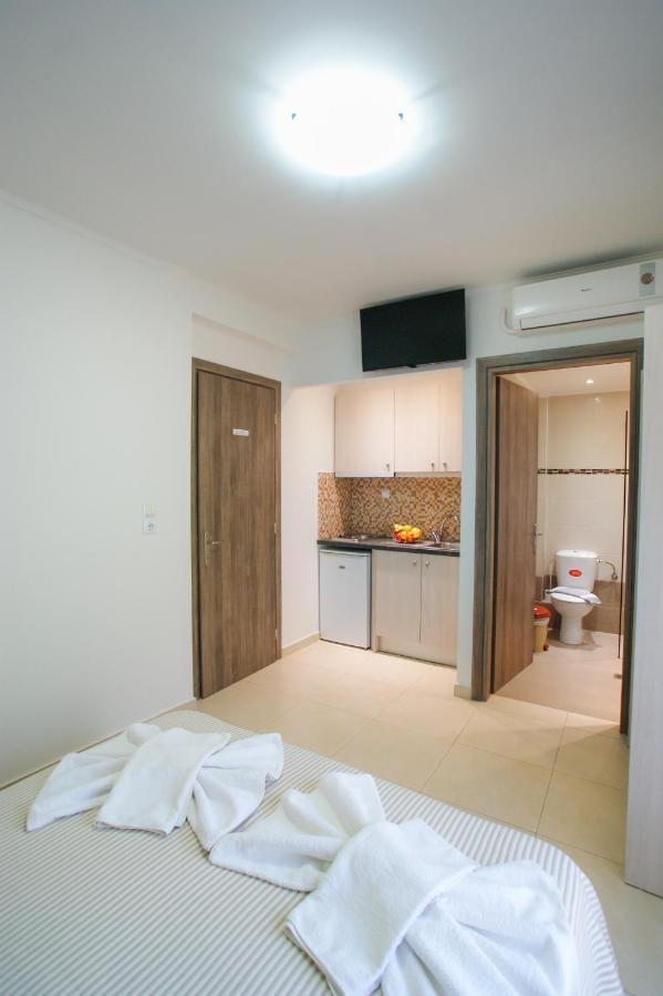 Haus Sofi Hotell Pefkari Exteriör bild