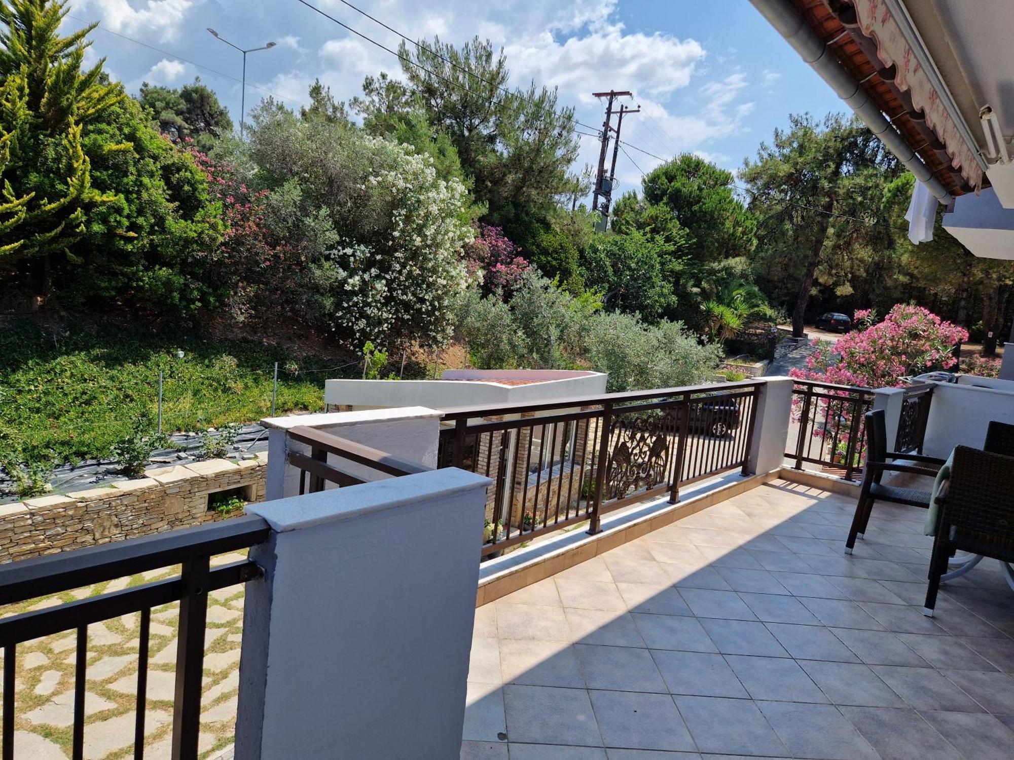 Haus Sofi Hotell Pefkari Exteriör bild