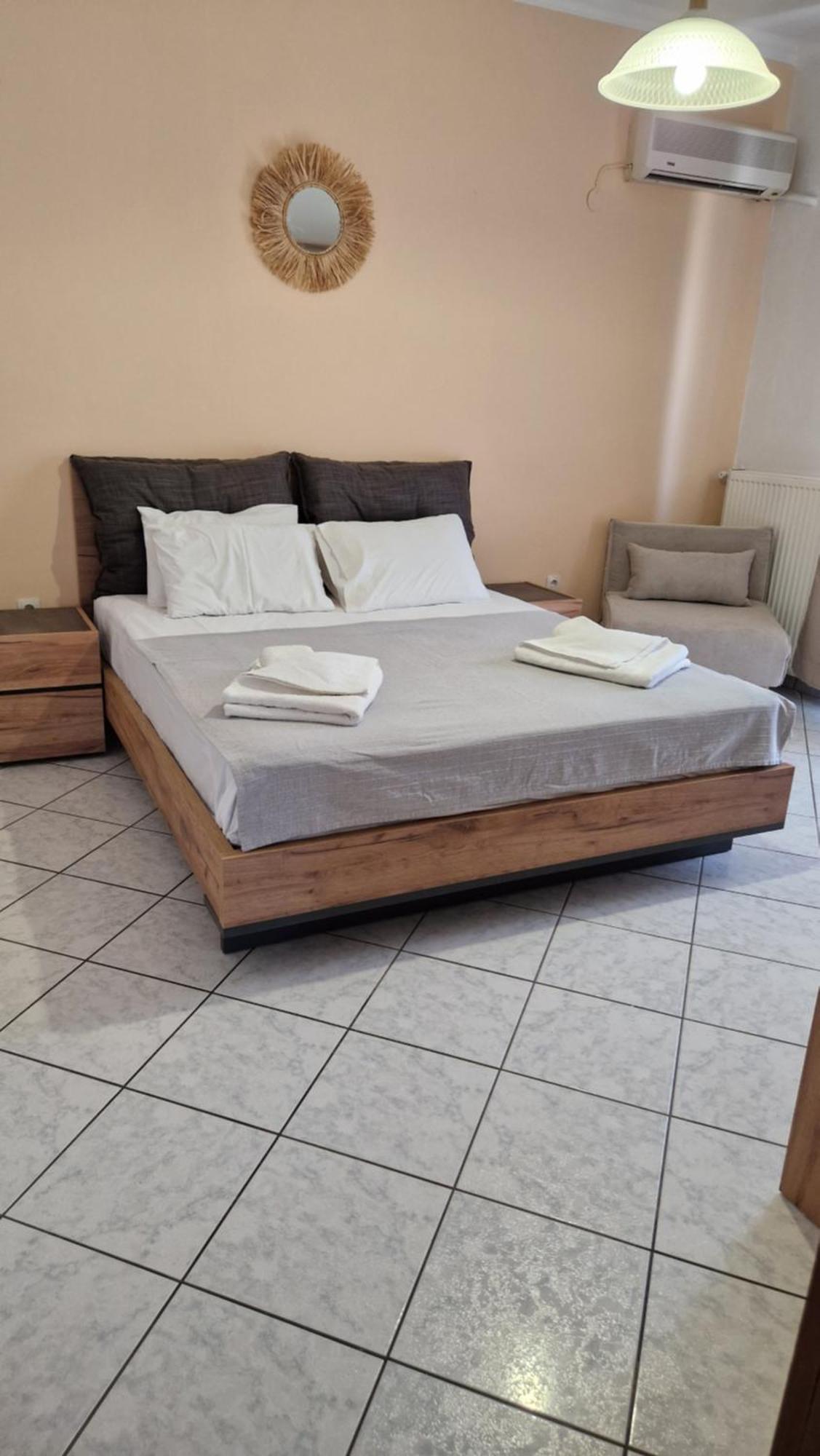 Haus Sofi Hotell Pefkari Exteriör bild