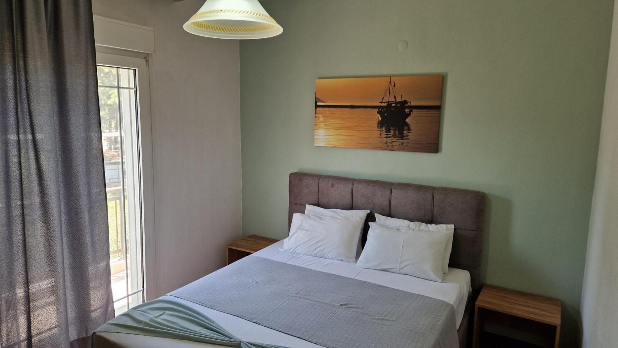 Haus Sofi Hotell Pefkari Exteriör bild